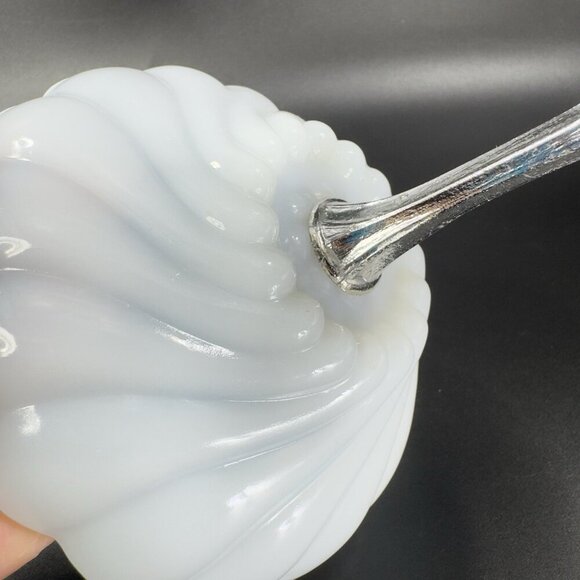 Vintage 1960s White Milk Glass Dish Bowl Compote Candy Dish With Metal Stand VTG - Picture 6 of 12